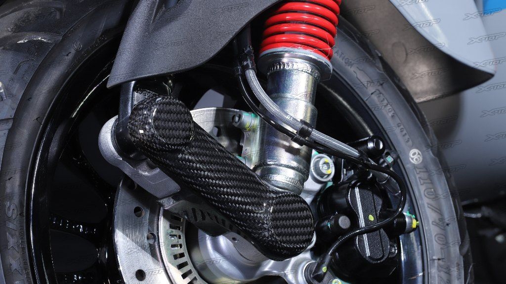 Front shockArm cover