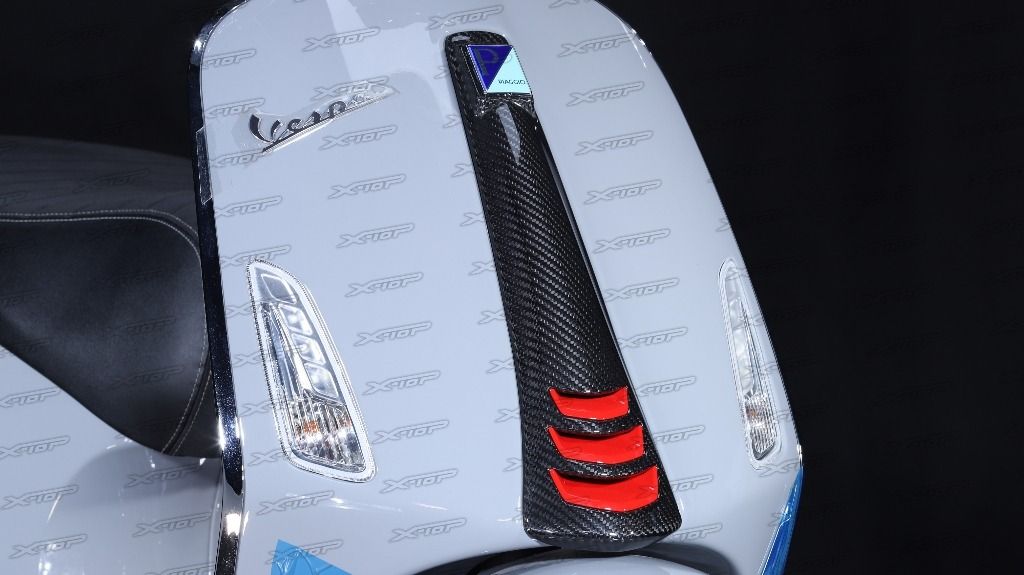 Front Center Cowl