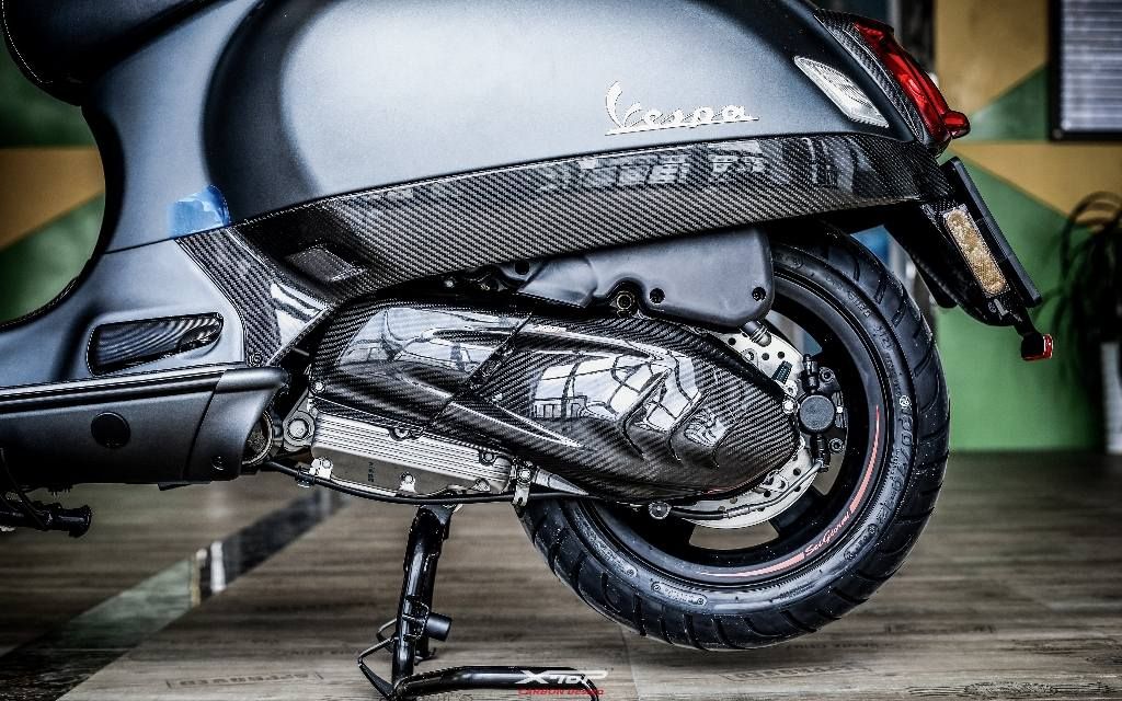 Body sideCover