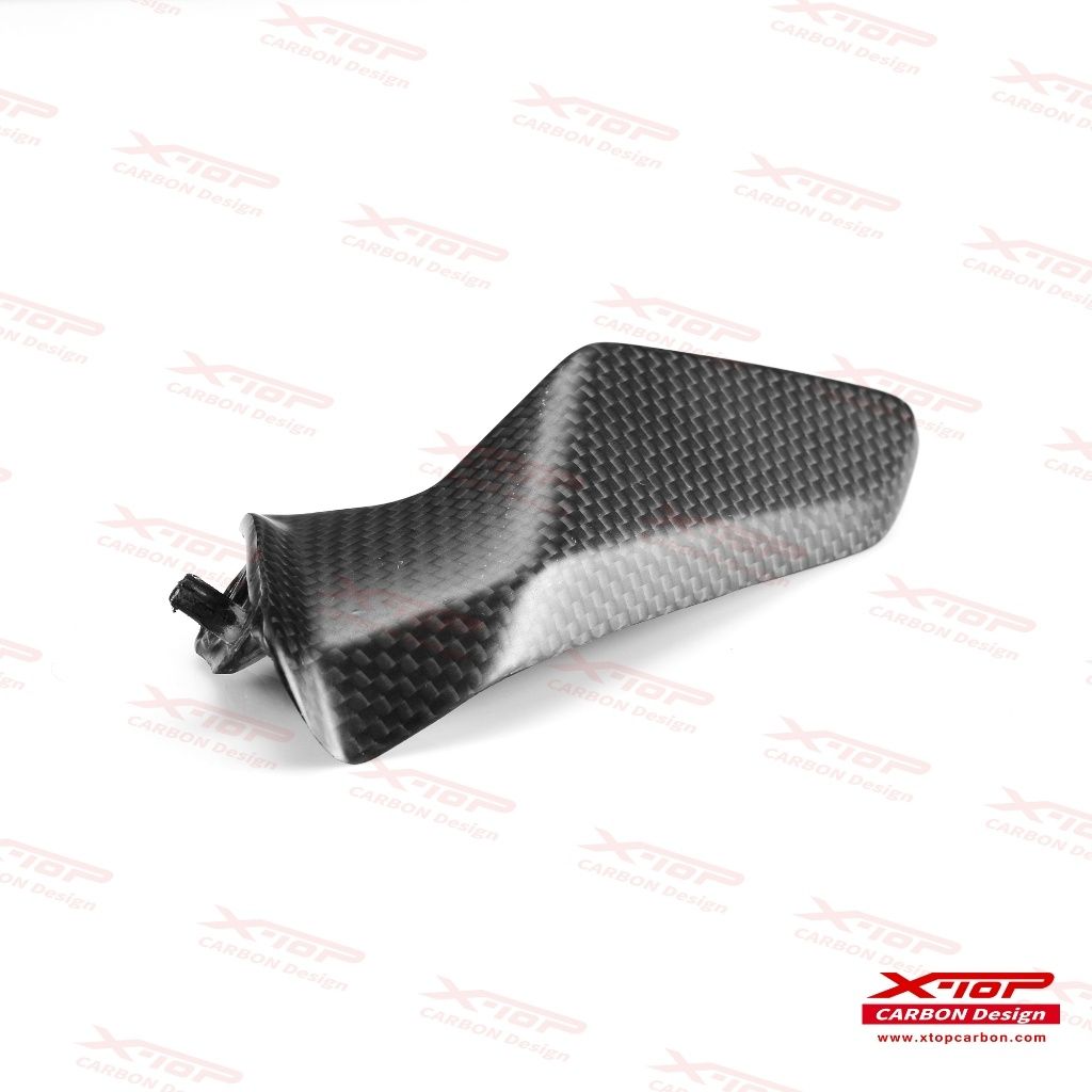 Carbon chain guard fins