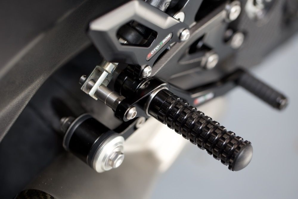 Rear Sets Kit