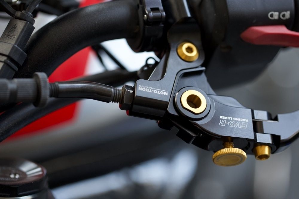 Clutch holder