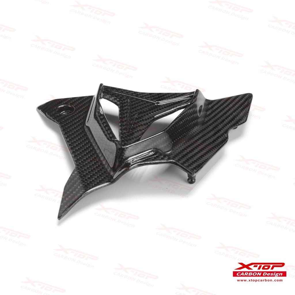 Front sprocket cover