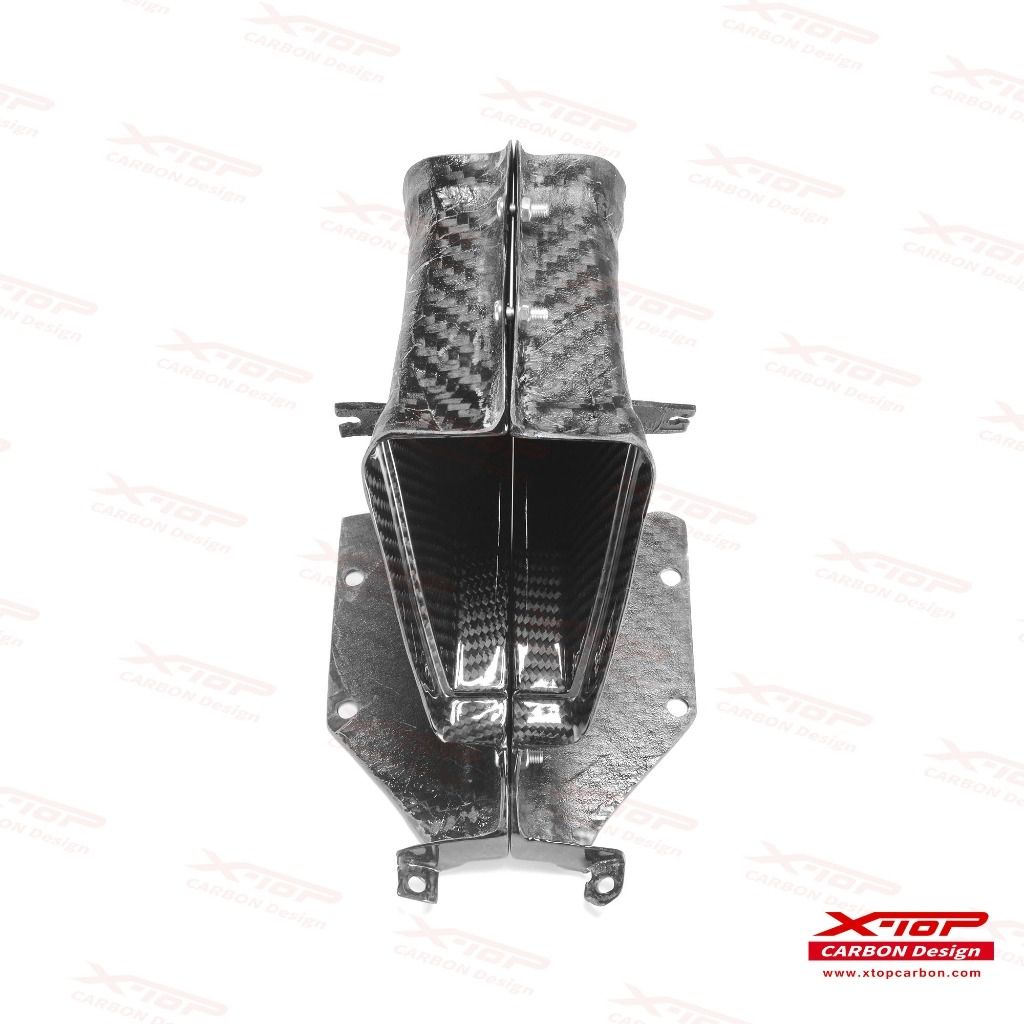 Material:CarbonAir duct