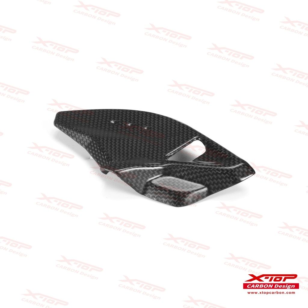 Tank side cover Hypermotard 698