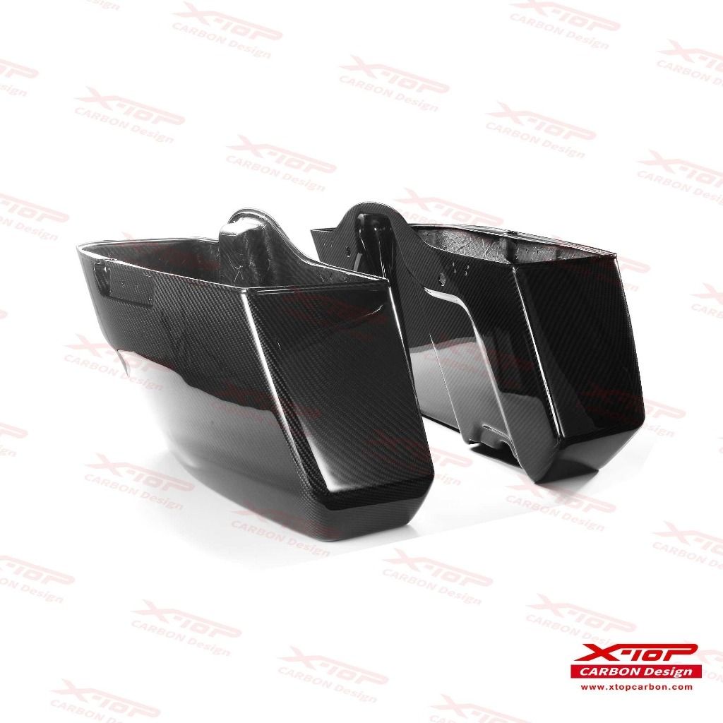 Carbon pannier case body