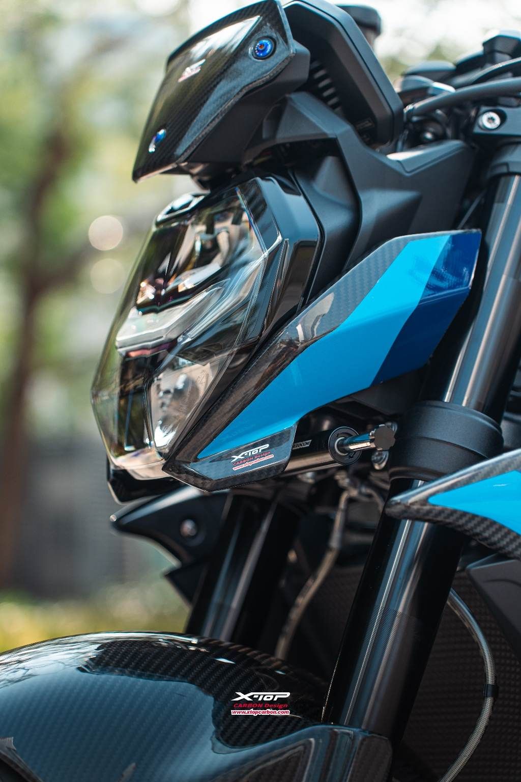 Headlight Side Cover