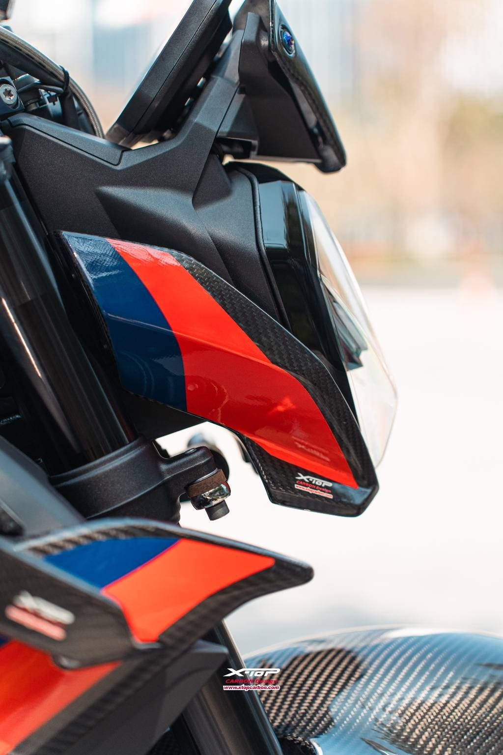 Headlight Side Cover