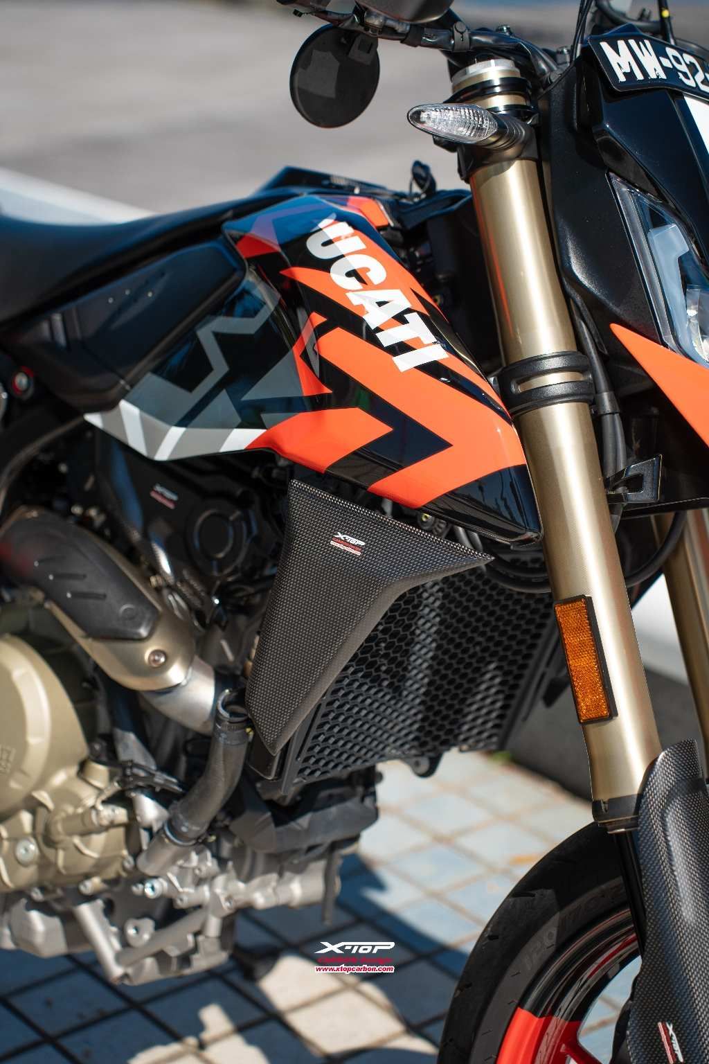 Radiator Side Cover Hypermotard 698