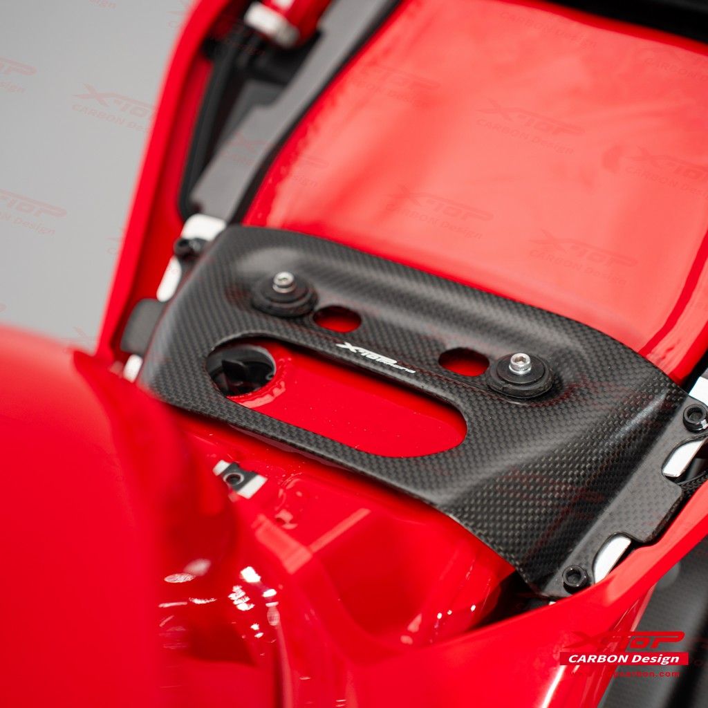 Seat bracket
