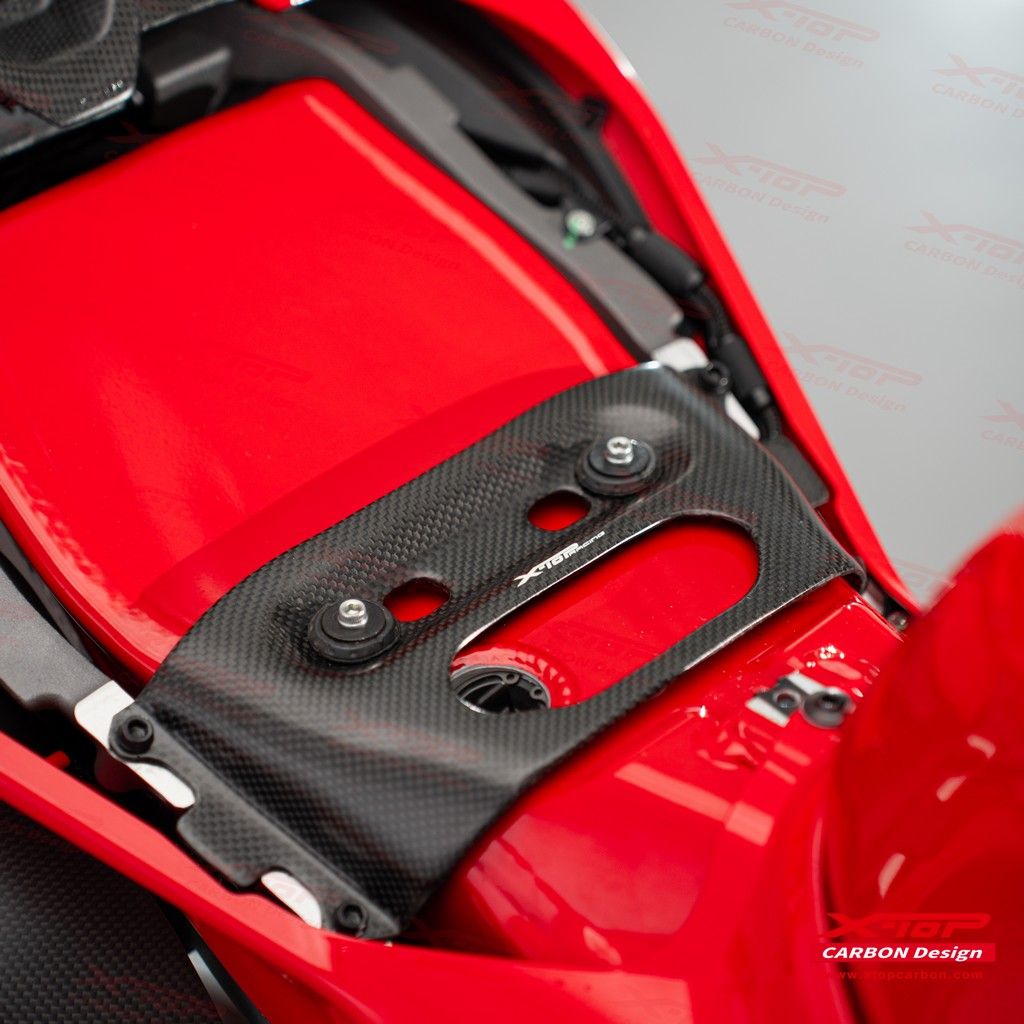 Seat bracket
