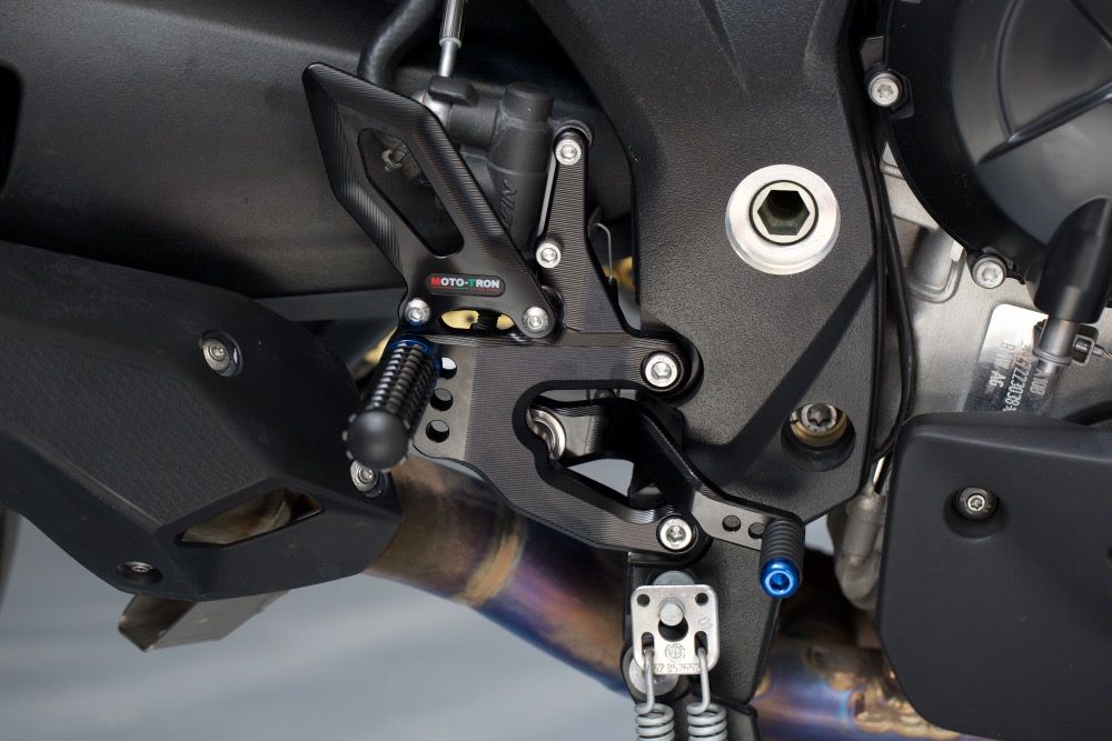Rearsets Kit