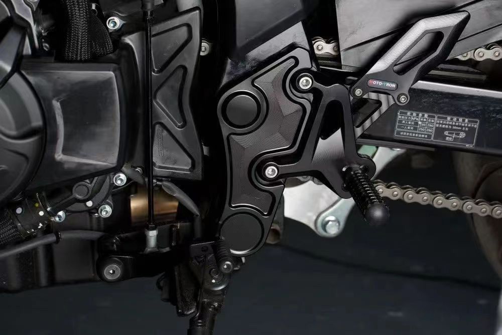 Rearsets Kit