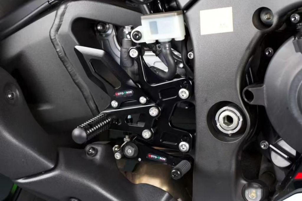 Rearsets Kit